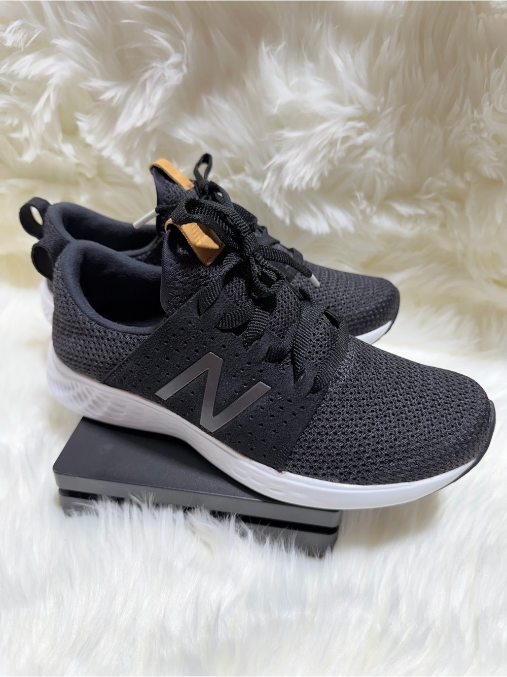 NIB New Balance Fresh Foam Sport V1 Black Sneakers 7.5
